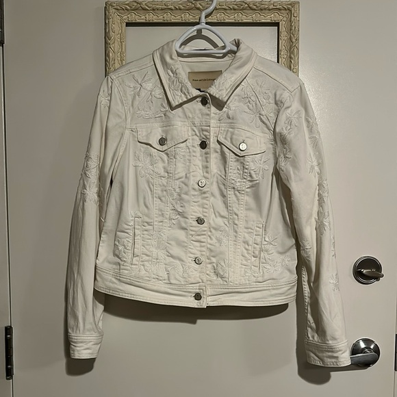 PILCRO AND THE LETTERPRESS | Anthropologie White Embroidered Jean Jacket - Picture 5 of 9